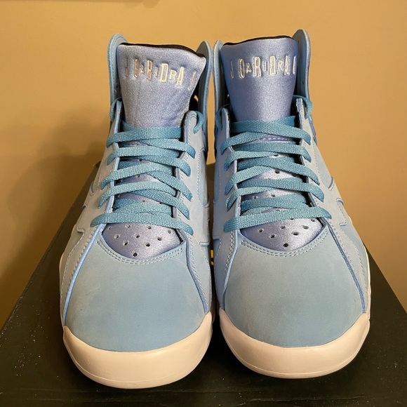 **SOLD**Nike Air Jordan Retro 7 Pantone - Picture 3 of 8